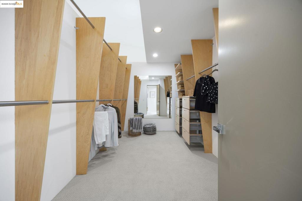 MONTCLAIR - Residential