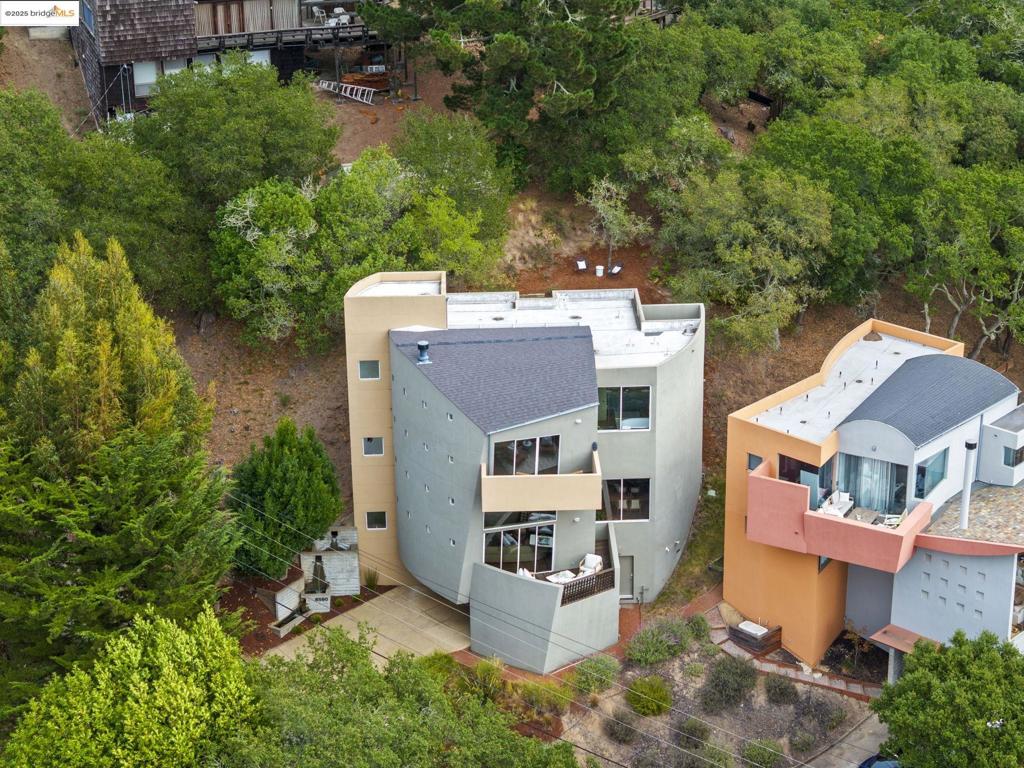 MONTCLAIR - Residential