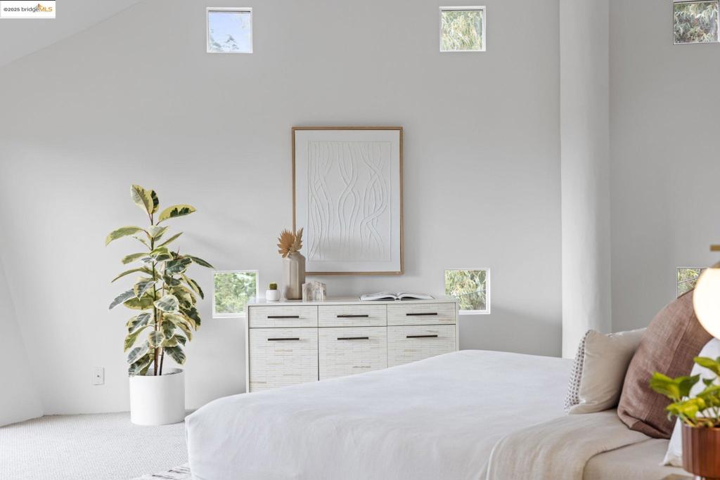 MONTCLAIR - Residential