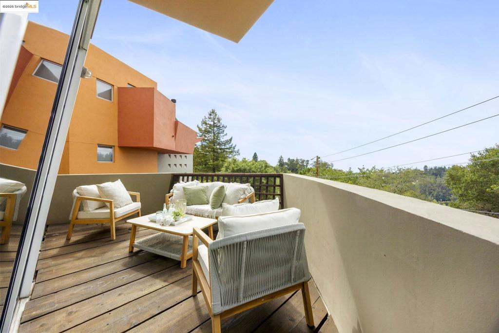 MONTCLAIR - Residential