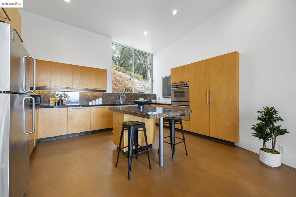 MONTCLAIR - Residential