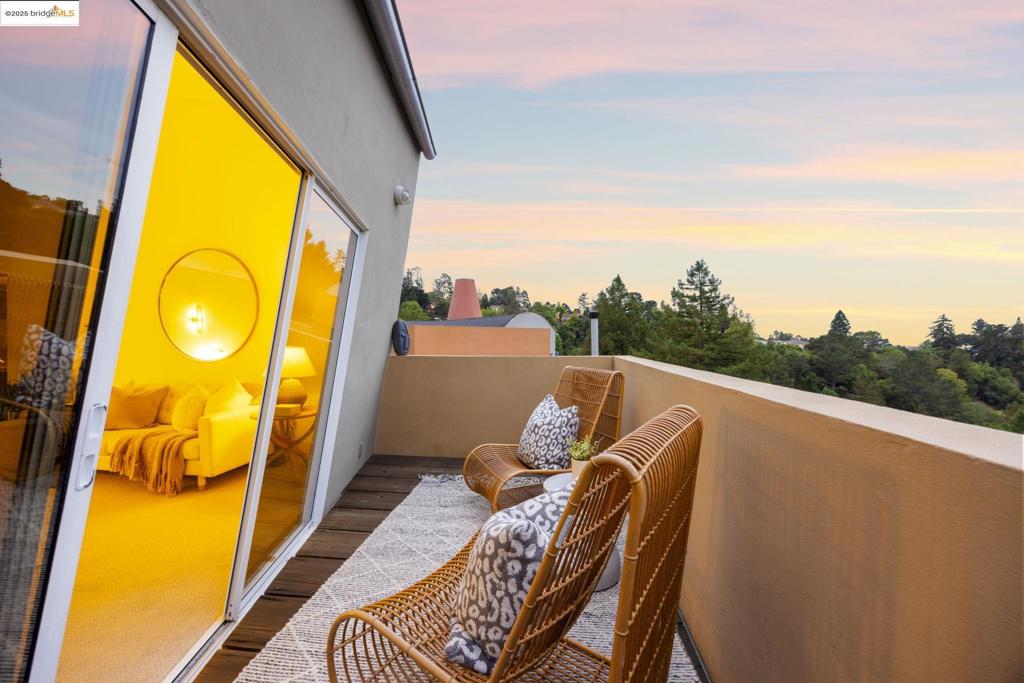 MONTCLAIR - Residential