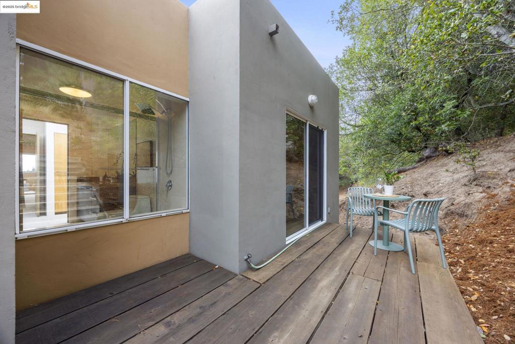 MONTCLAIR - Residential