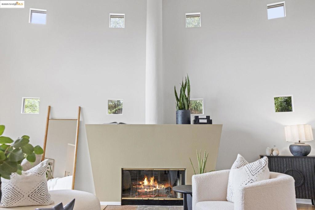 MONTCLAIR - Residential