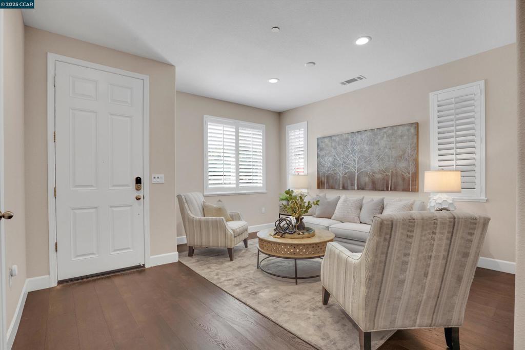 OAKLEY - Residential