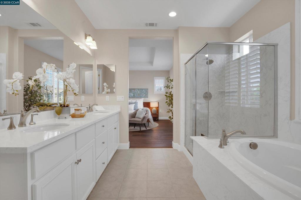 OAKLEY - Residential