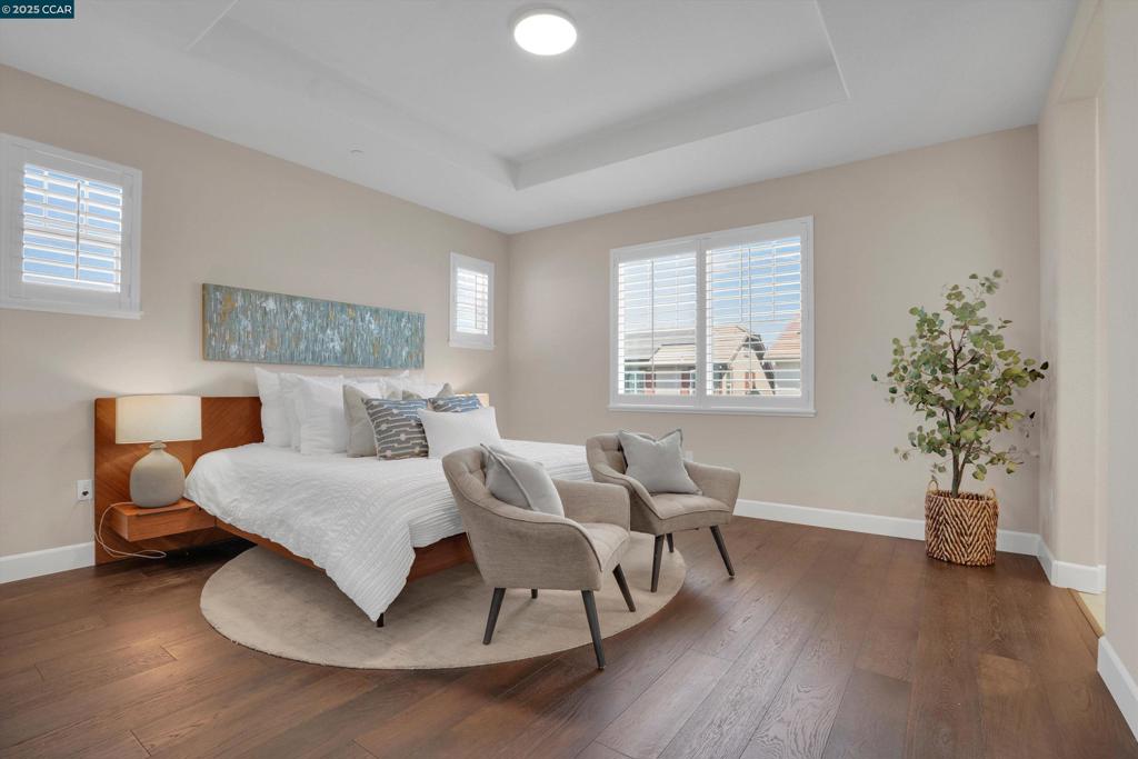 OAKLEY - Residential