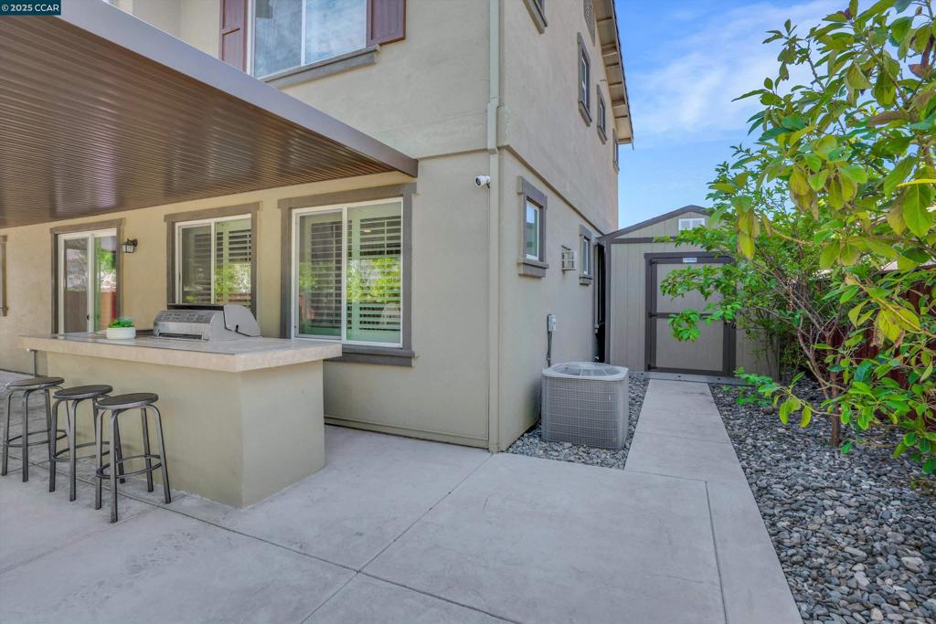 OAKLEY - Residential