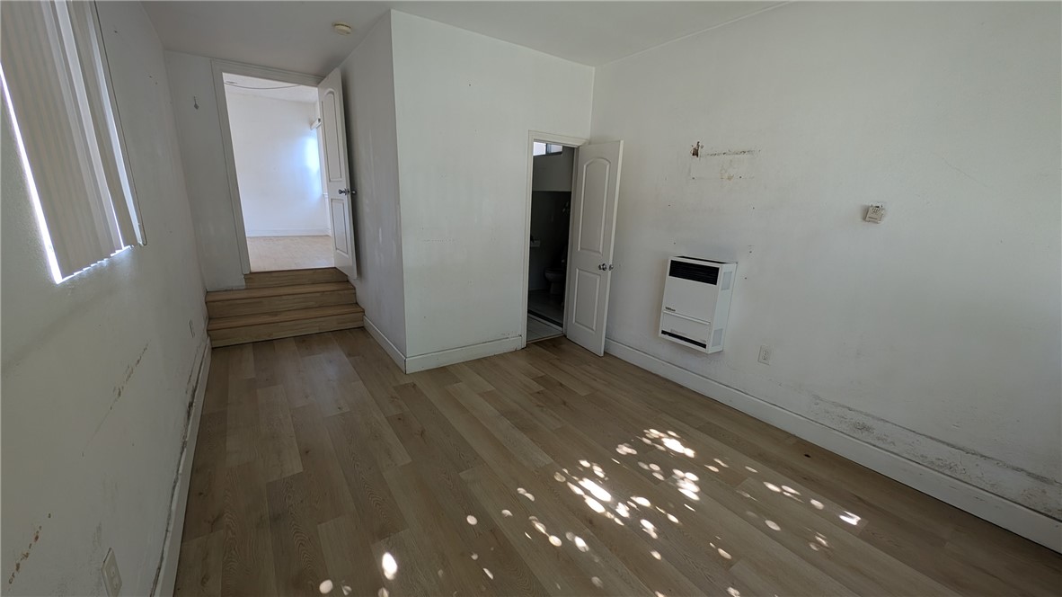 Properties 12814 Doty Avenue