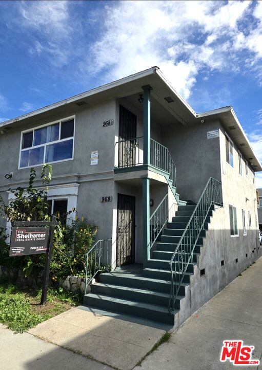 966 N Serrano Avenue