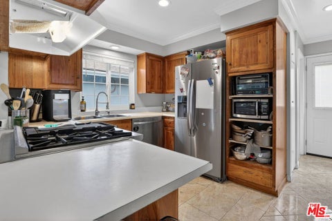 Tiny photo for 212 E Avenida De Los Arboles, Thousand Oaks, CA 91360 (MLS # 26906605)