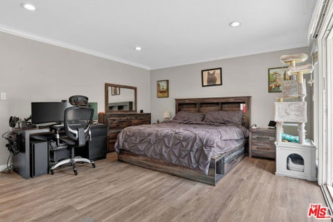Tiny photo for 212 E Avenida De Los Arboles, Thousand Oaks, CA 91360 (MLS # 26906605)