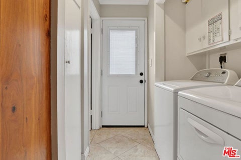 Tiny photo for 212 E Avenida De Los Arboles, Thousand Oaks, CA 91360 (MLS # 26906605)