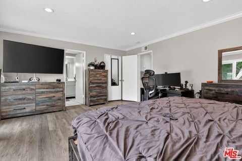 Tiny photo for 212 E Avenida De Los Arboles, Thousand Oaks, CA 91360 (MLS # 26906605)
