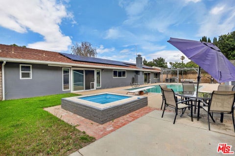 Tiny photo for 212 E Avenida De Los Arboles, Thousand Oaks, CA 91360 (MLS # 26906605)