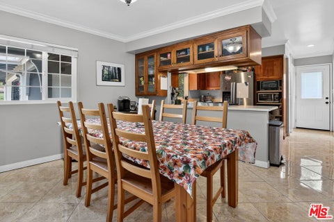 Tiny photo for 212 E Avenida De Los Arboles, Thousand Oaks, CA 91360 (MLS # 26906605)