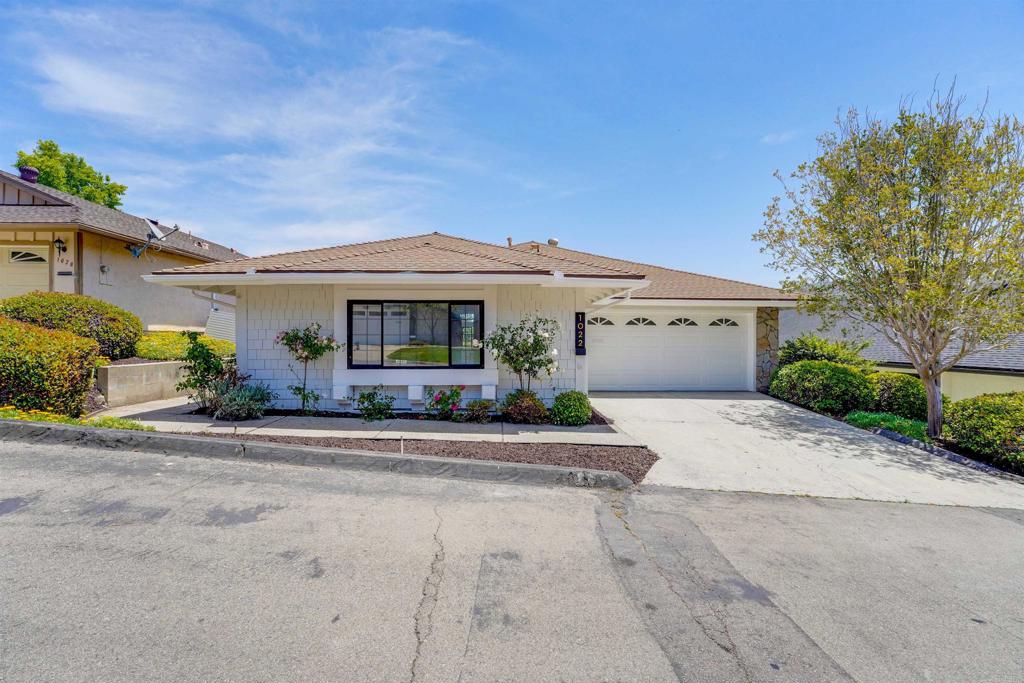 1022 La Casa Drive
