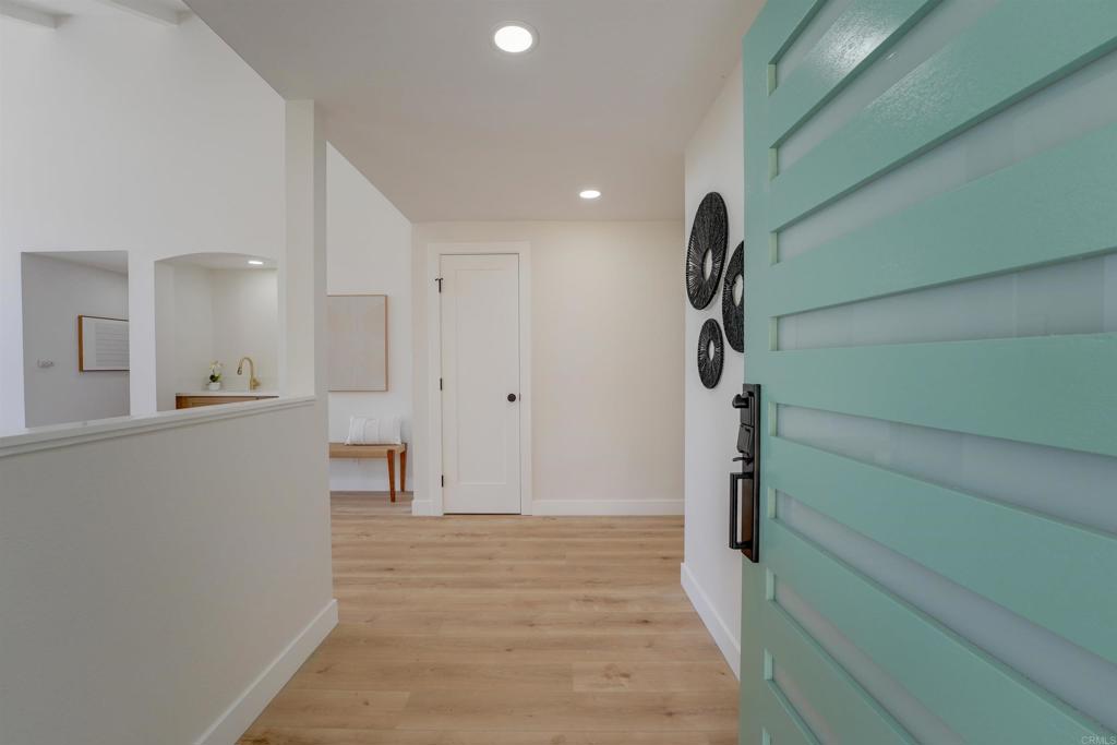 1022 La Casa Drive