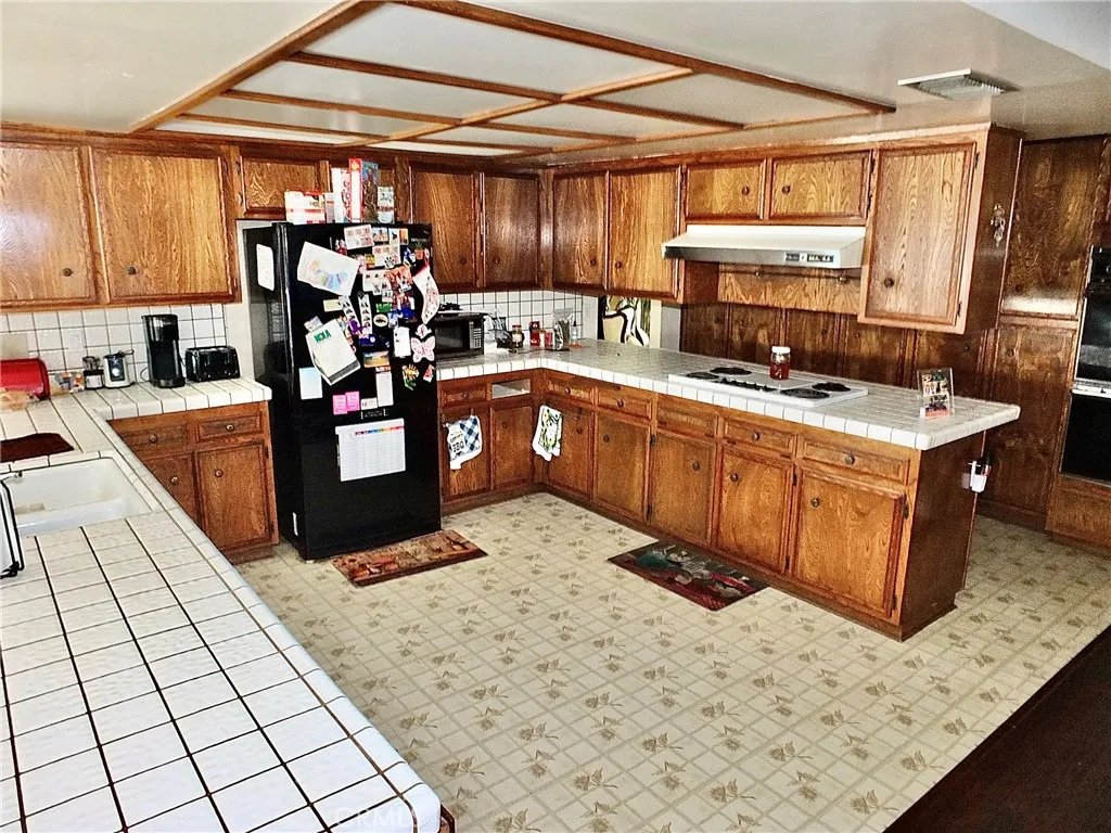 San Bernardino, California 92404, United States, 4 Bedrooms Bedrooms, ,2 BathroomsBathrooms,Residential,Active,120759