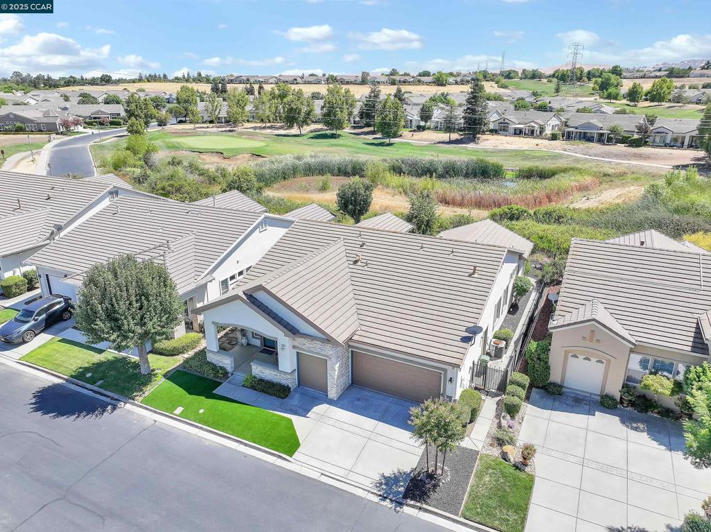 1820 Mariposa Way