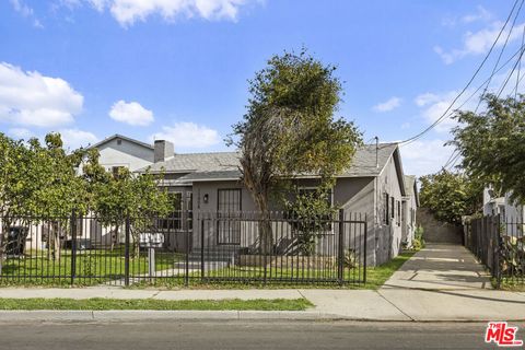Photo of 11008 Willowbrook Avenue, Los Angeles, CA 90059 (MLS # 26643155)