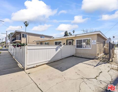 Photo of 1030 E 21st Street, Long Beach, CA 90806 (MLS # 26635643)