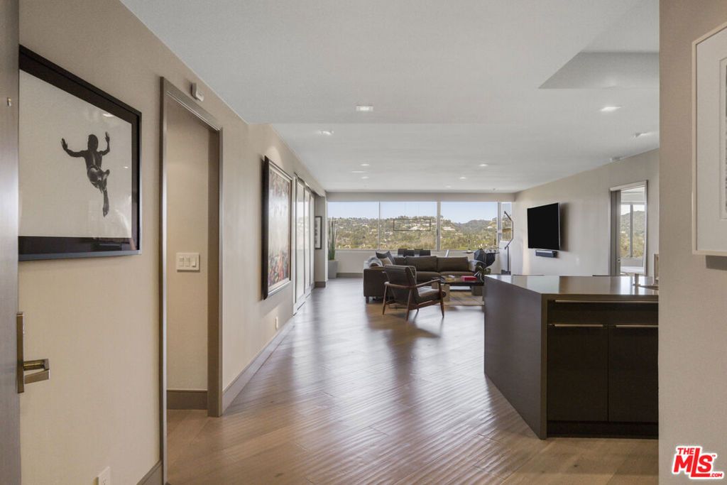 Photo of 865 Comstock Avenue #16F, Los Angeles, CA 90024 (MLS # 26648123)