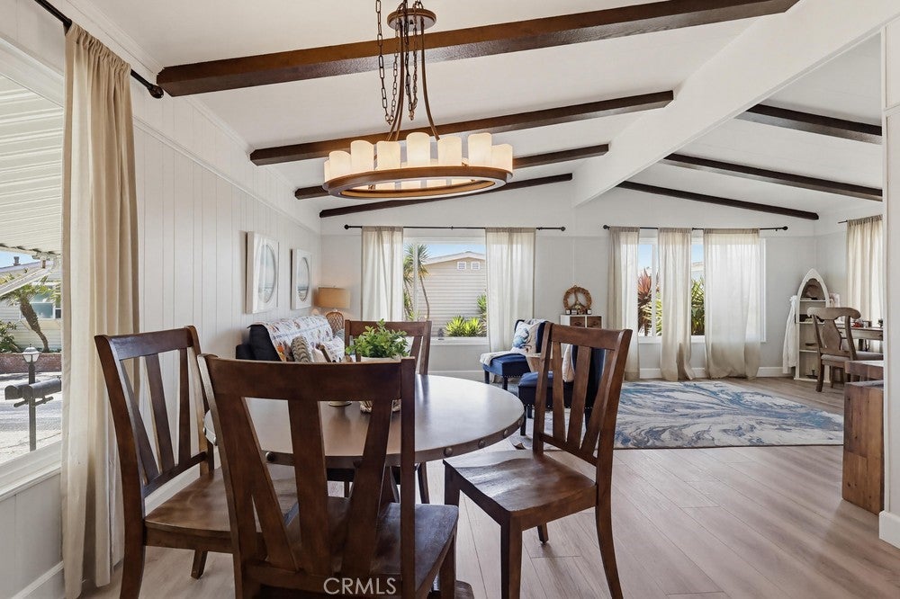 2275 W 25th 197