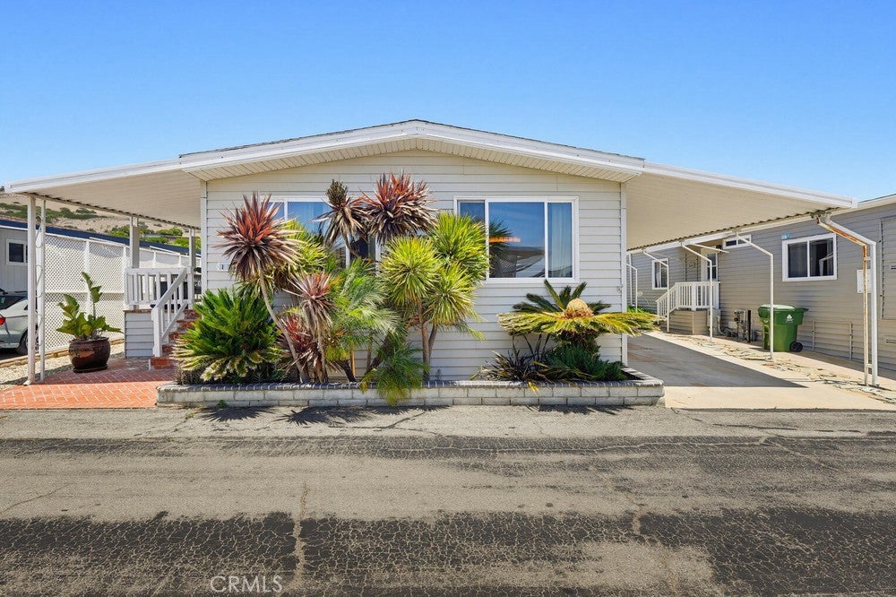 2275 W 25th 197