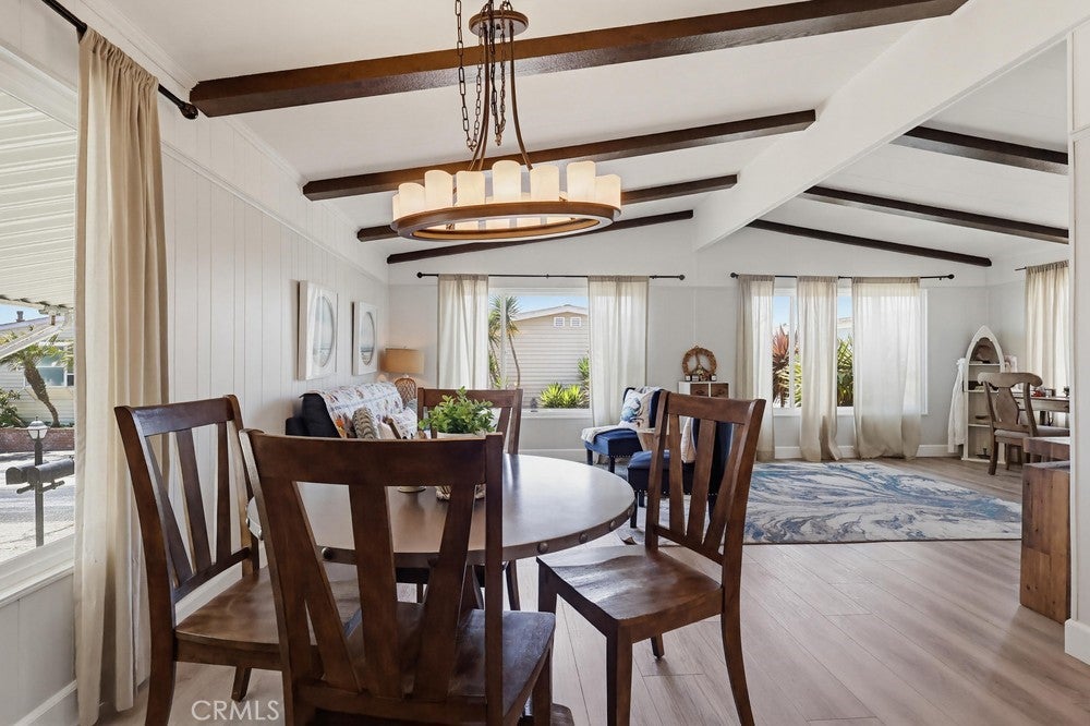 2275 W 25th 197