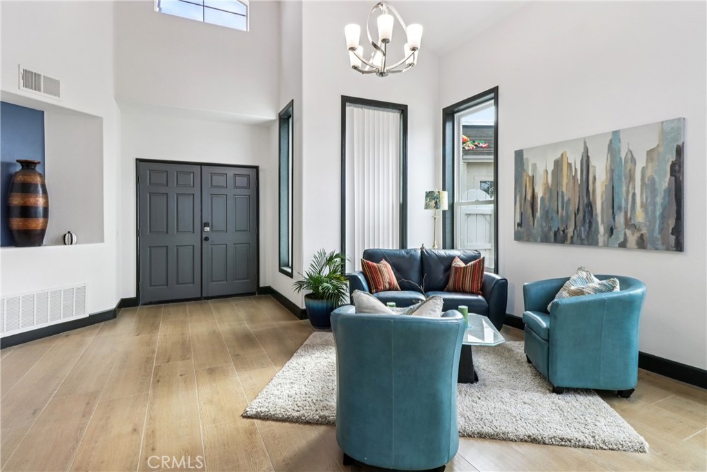 4885 Baroque Terrace