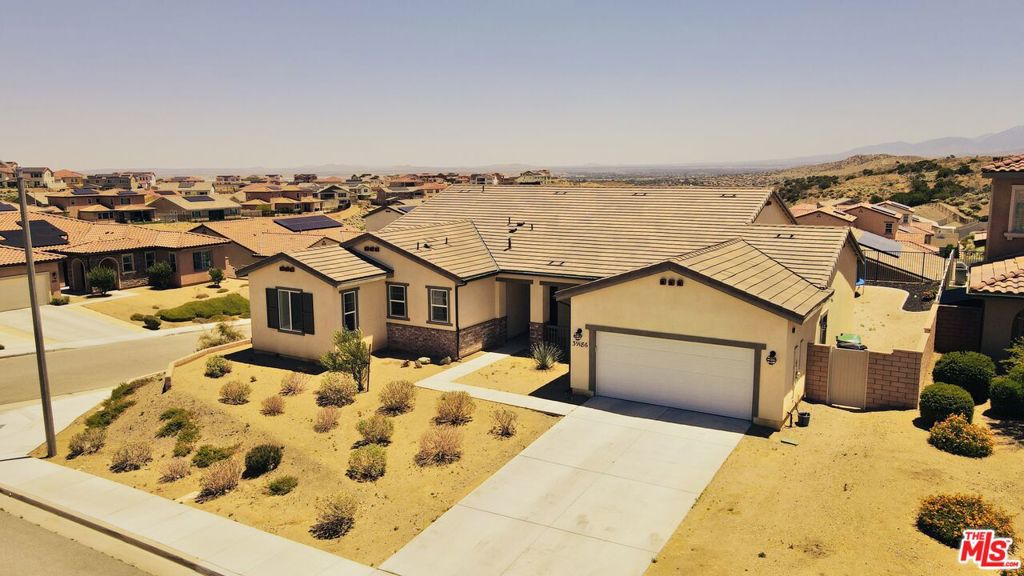 39186 Pinto Court