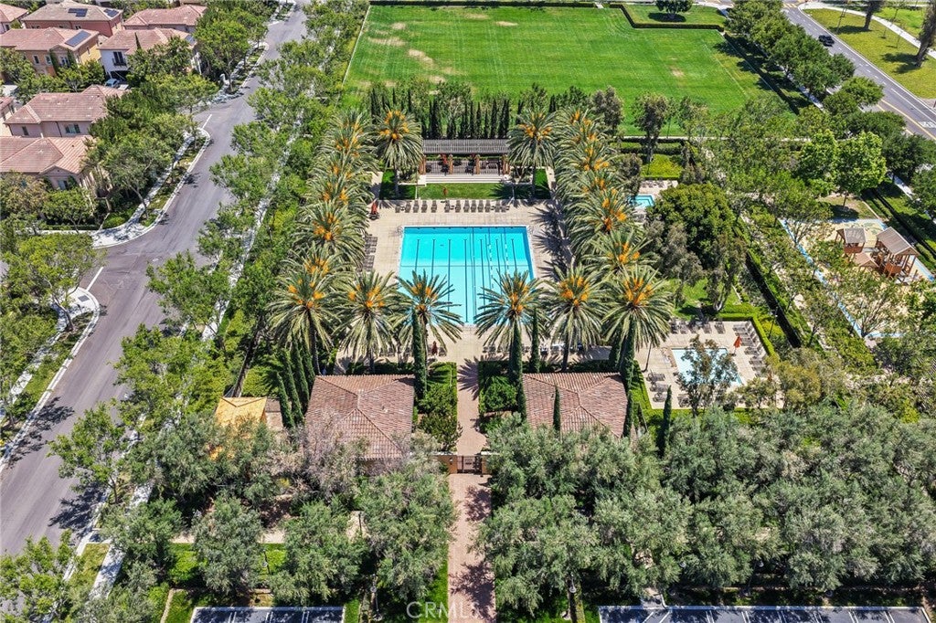 61 Bloomington, Irvine CA 92620