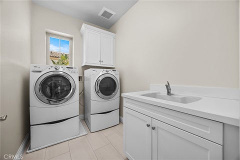 Tiny photo for 61 Bloomington, Irvine, CA 92620 (MLS # OC26158711)
