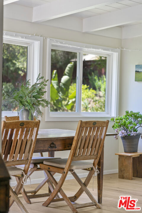 908 Fernwood Pacific Drive