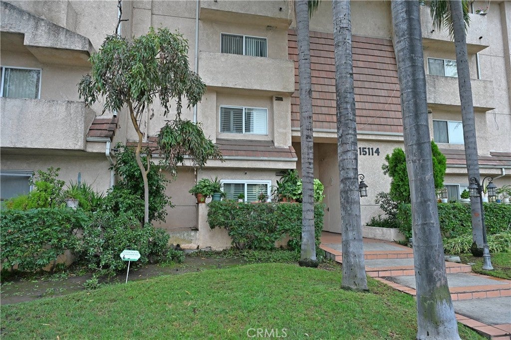 15114 Sherman Way 114