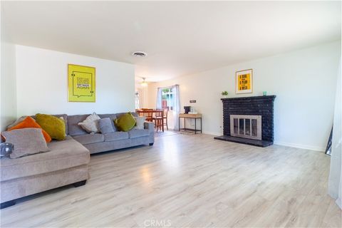 Photo of 44455 Hanstead Ave, Lancaster, CA 93535 (MLS # SR25264300)