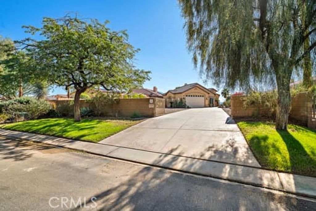 Photo of 2710 Colorado River Rd, Blythe, CA 92225 (MLS # LG25276802)
