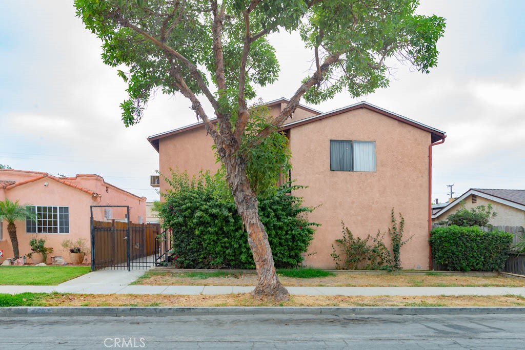 A Wonderful Two Bedroom, One Bathroom Downstairs Condo. This unit features spacious layout, tile throughout, and a beautiful kitchen with granite countertops. One assigned parking space and one car garage included. Come take a look and thanks for viewing.