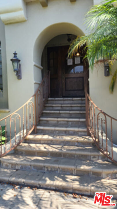 1147 6th Street