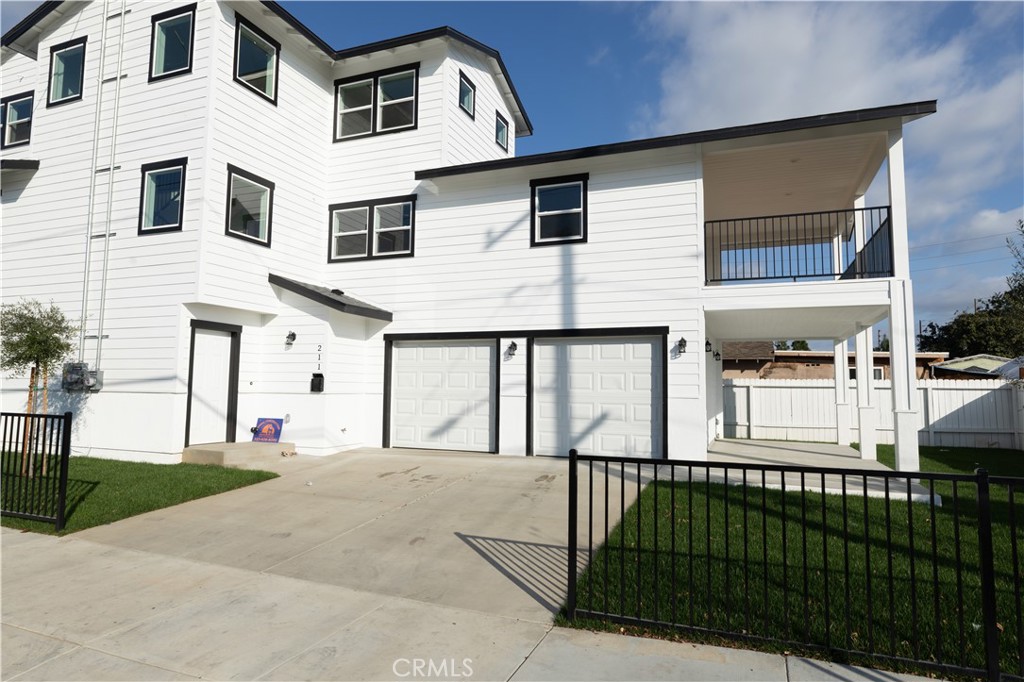 211 N Hathaway Street B