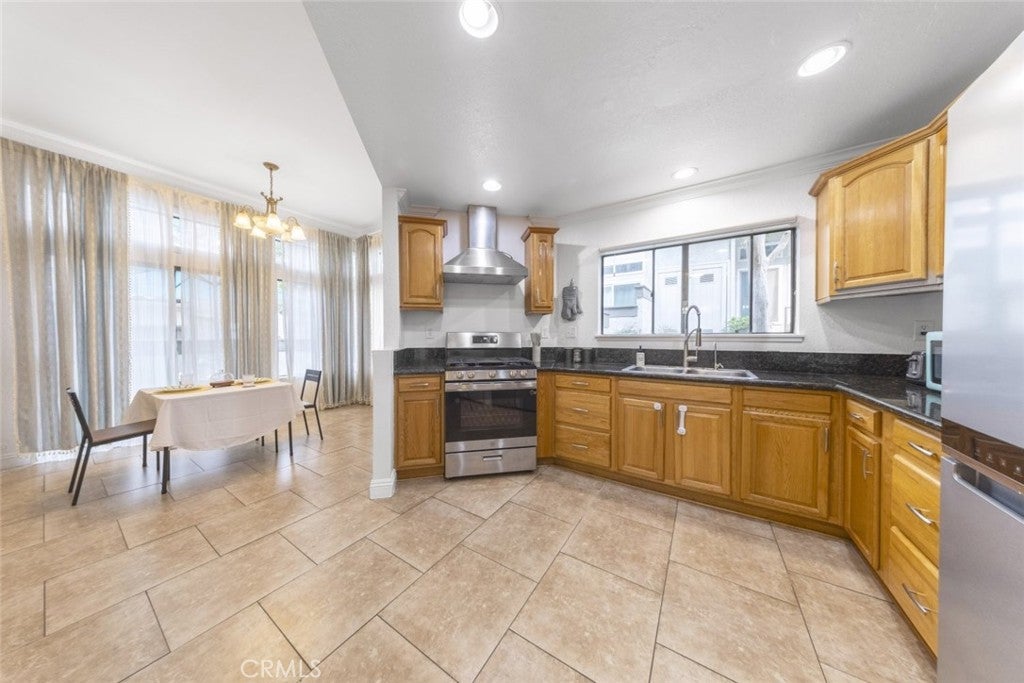 76 Willowcrest Lane