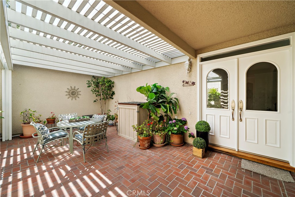 755 Avenida Majorca B