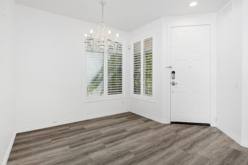 12368 Caminito Vibrante