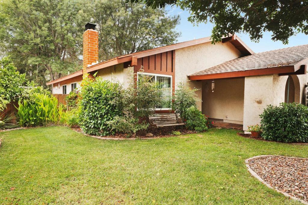 2106 S Barcelona Street