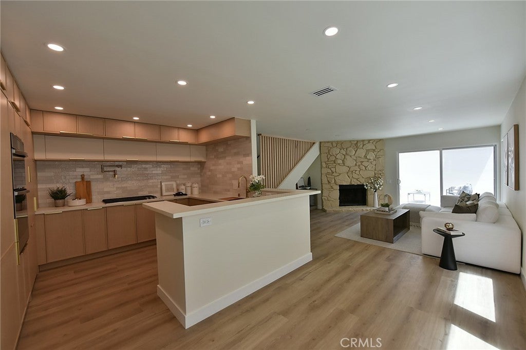 420 19th, Huntington Beach CA 92648 - Photo 9