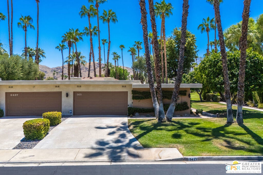 2425 Silver Oak Circle