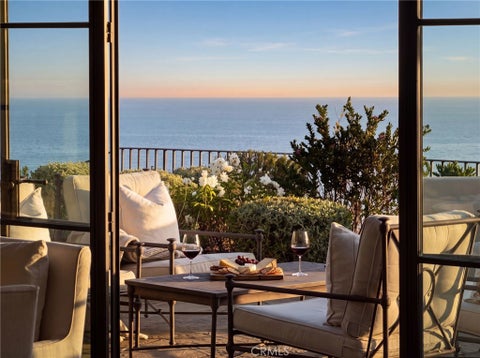 Photo of 425 Panorama Drive, Laguna Beach, CA 92651 (MLS # NP26201637)