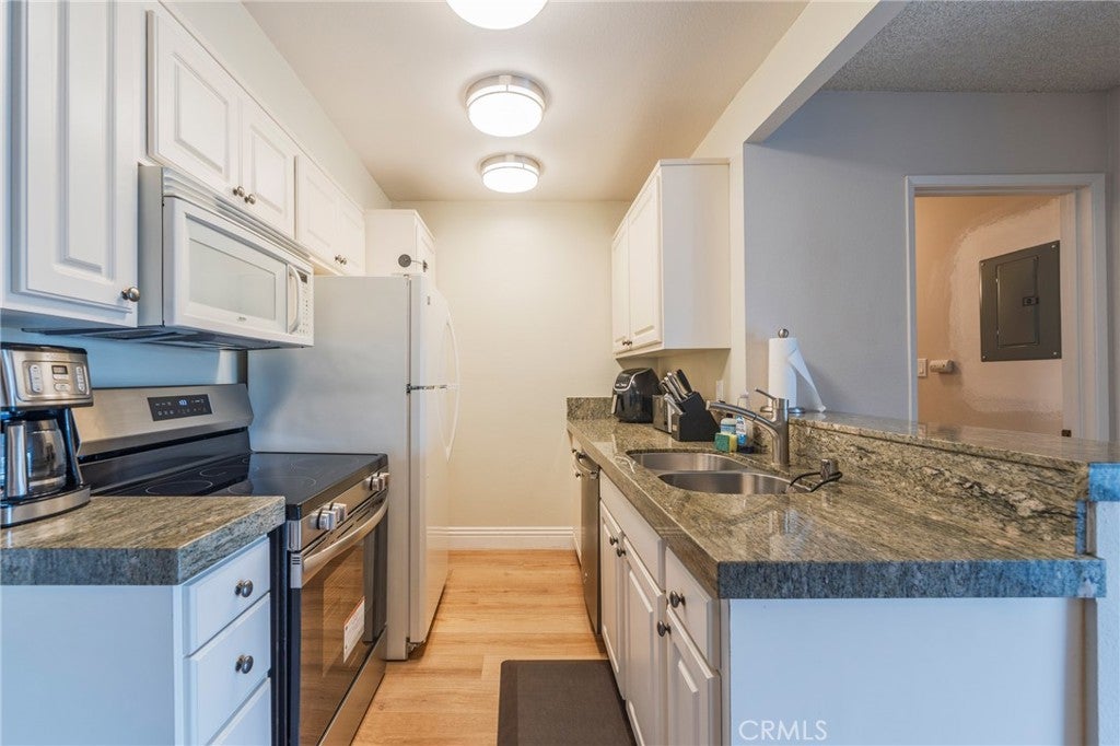 8163 Redlands Street 56