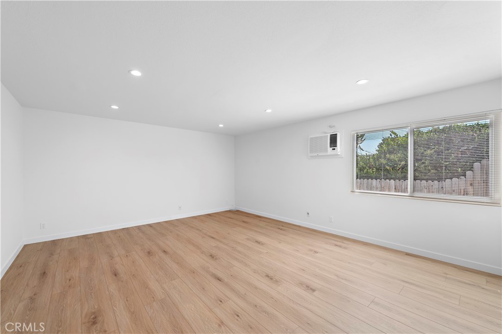 223 Avenida Victoria